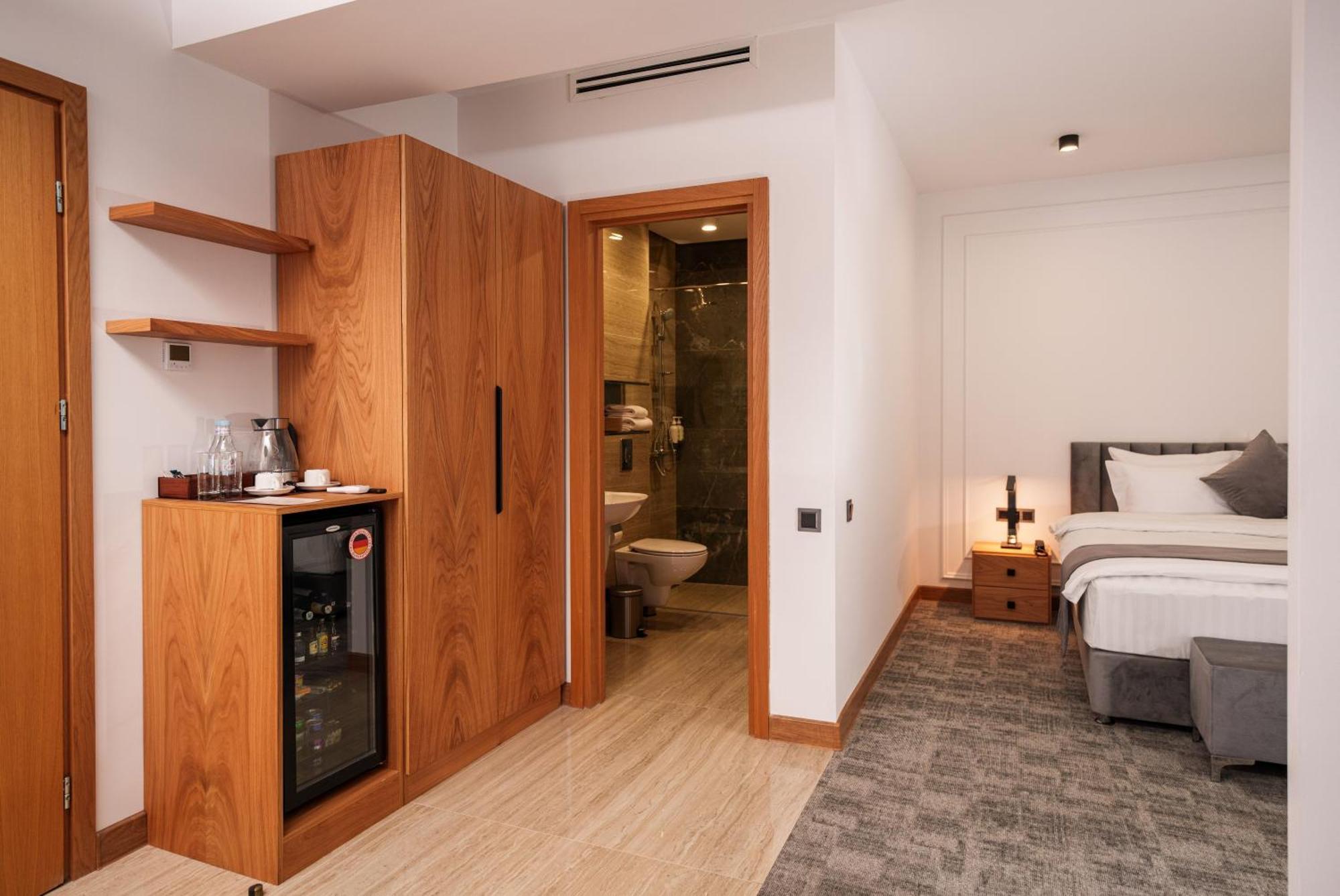 Revive Boutique Hotel Erevan Exterior foto
